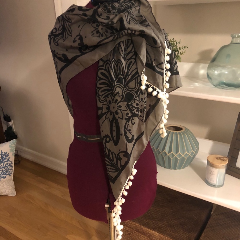 Sheer scarf with trim